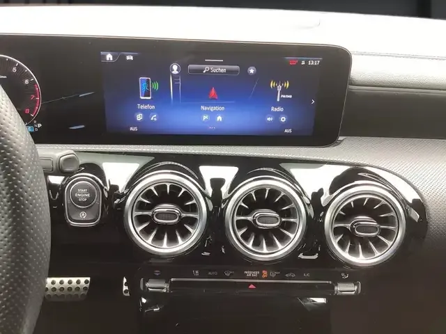 Mercedes-Benz CLA 180