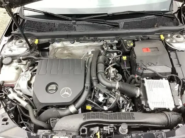 Mercedes-Benz CLA 180