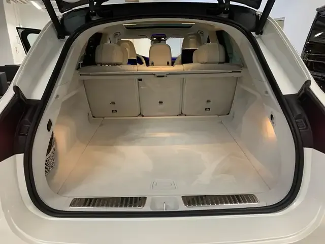 Mercedes-Benz EQS SUV