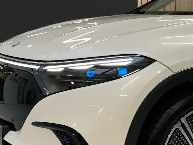 Mercedes-Benz EQS SUV