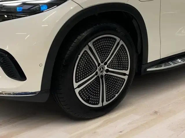 Mercedes-Benz EQS SUV