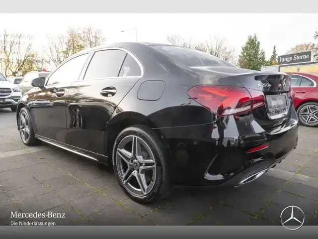 Mercedes-Benz A 250