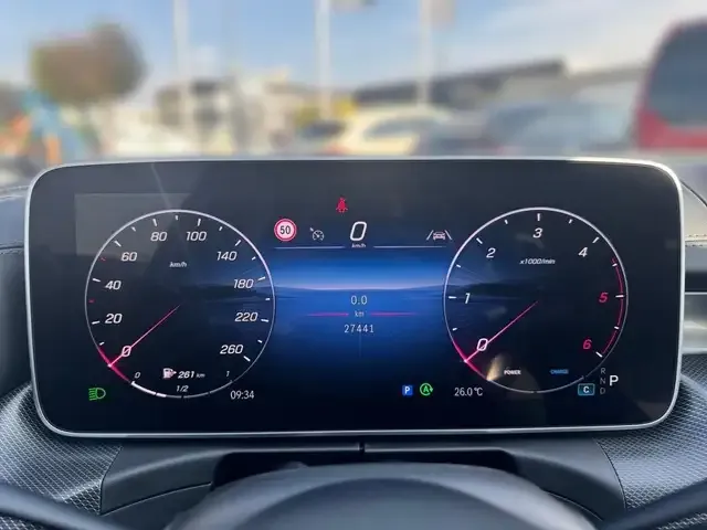 Mercedes-Benz C 220