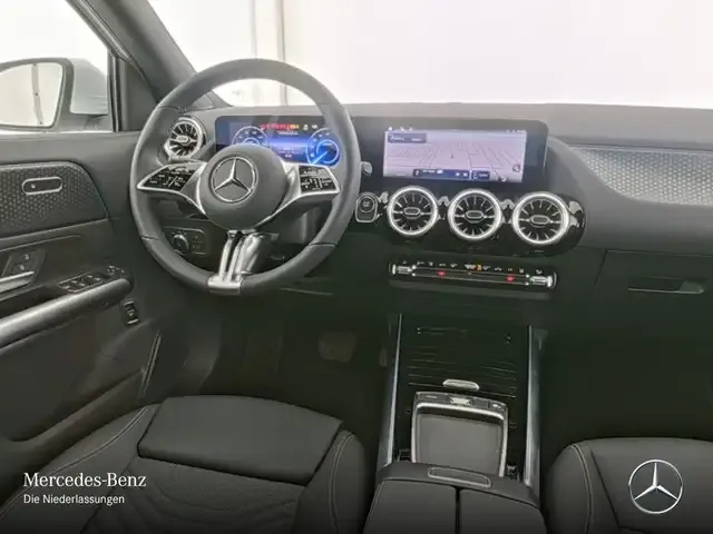 Mercedes-Benz EQA 300