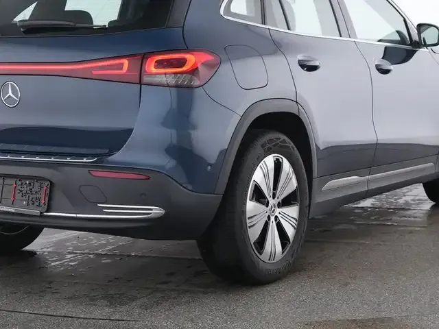 Mercedes-Benz EQA 250
