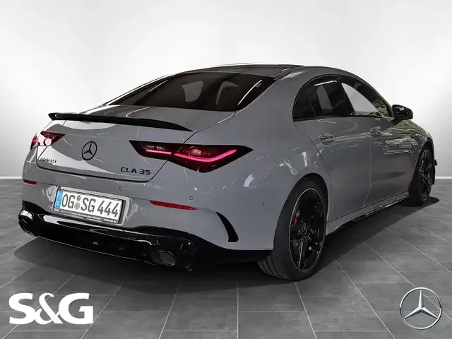 Mercedes-Benz CLA 35 AMG