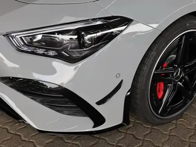 Mercedes-Benz CLA 35 AMG