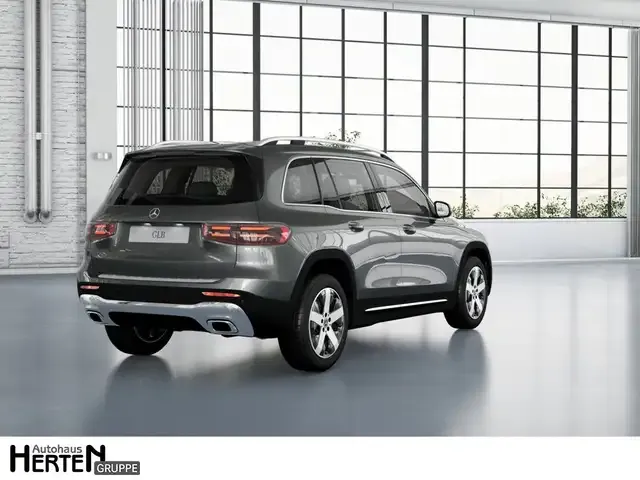 Mercedes-Benz GLB 220