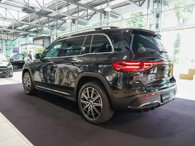 Mercedes-Benz EQB 350
