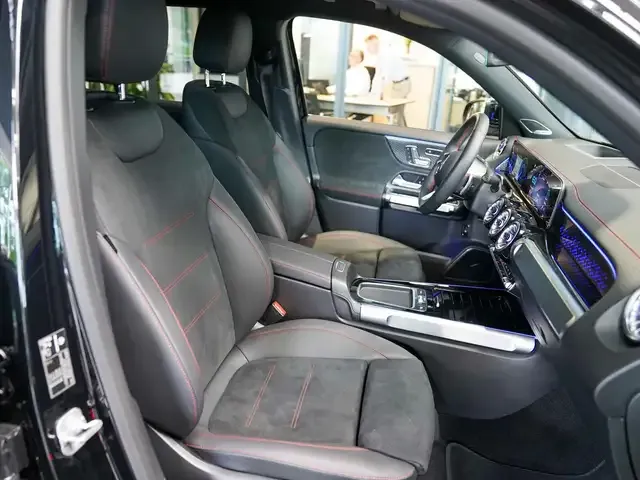 Mercedes-Benz EQB 350