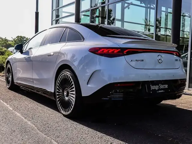 Mercedes-Benz EQE 53