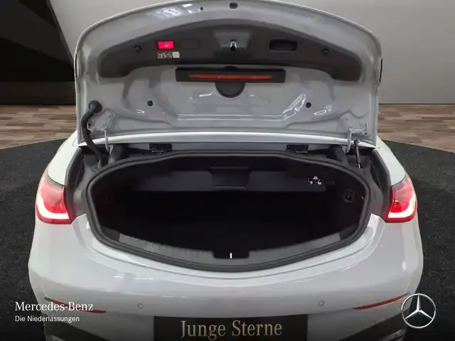 Mercedes-Benz CLE 200