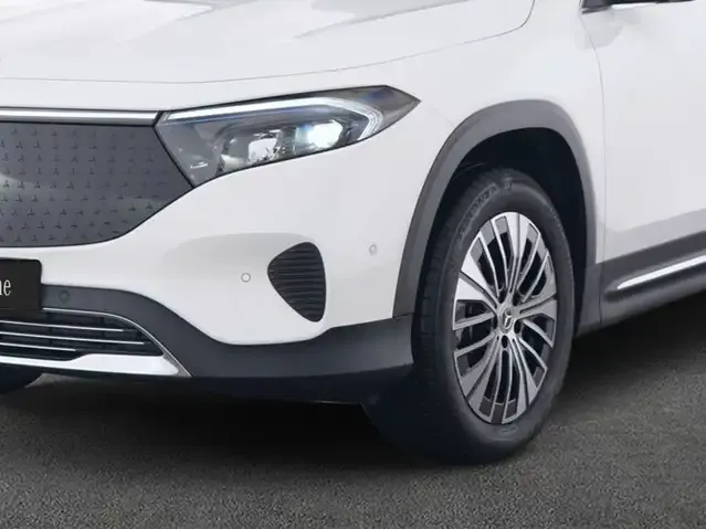 Mercedes-Benz EQB 300