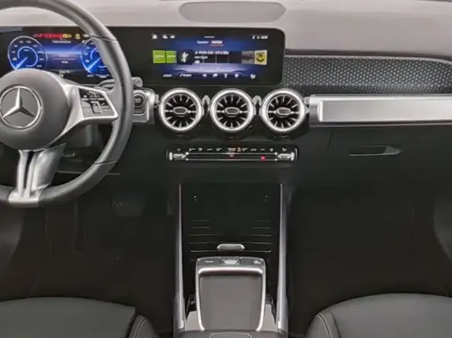 Mercedes-Benz EQB 300