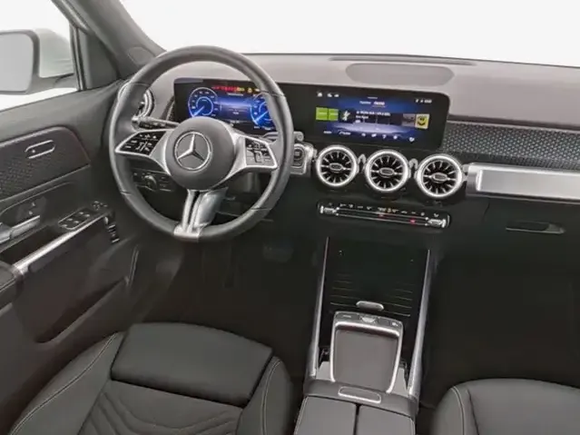 Mercedes-Benz EQB 300