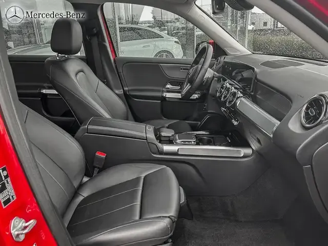 Mercedes-Benz GLB 200