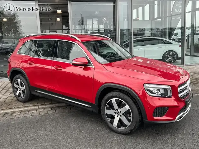 Mercedes-Benz GLB 200