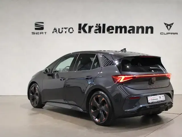 CUPRA Born