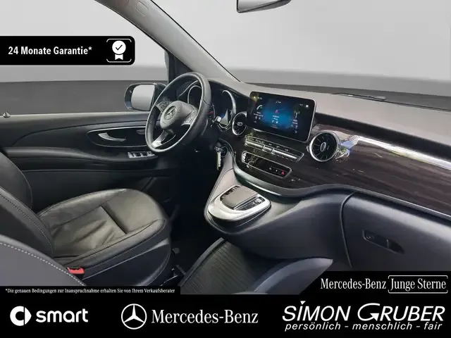 Mercedes-Benz V 220