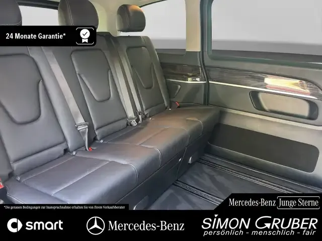 Mercedes-Benz V 220