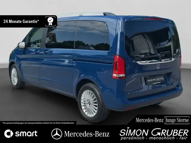 Mercedes-Benz V 220