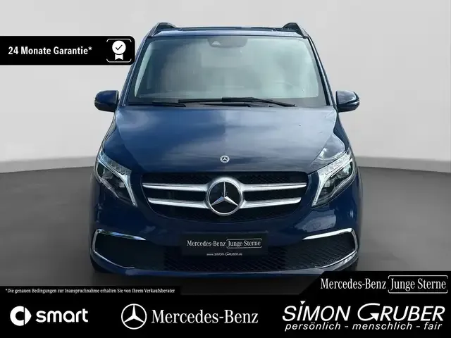 Mercedes-Benz V 220