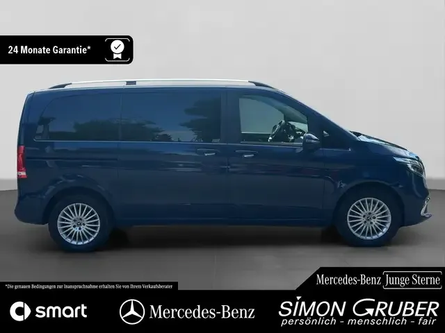 Mercedes-Benz V 220