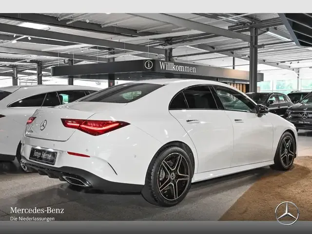 Mercedes-Benz CLA 200