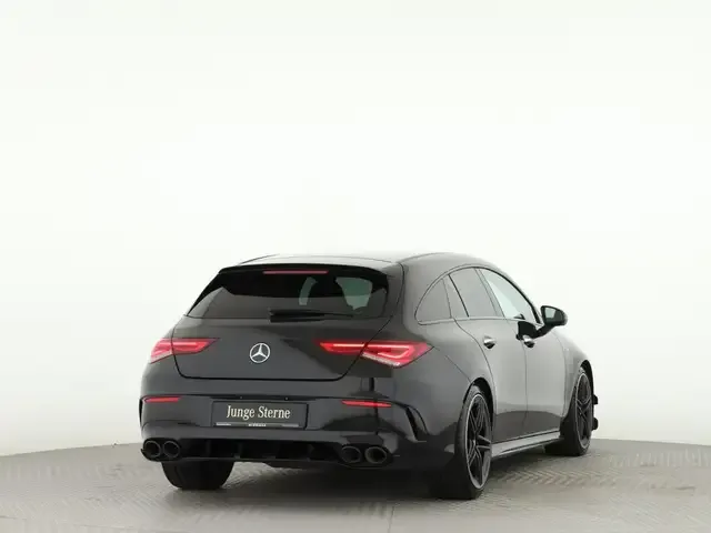 Mercedes-Benz CLA 45 AMG