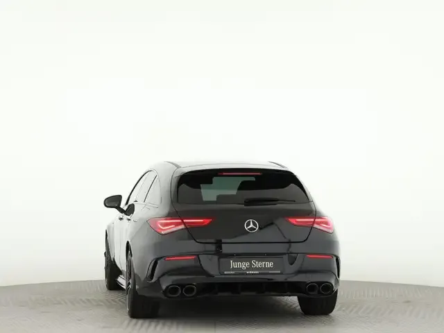 Mercedes-Benz CLA 45 AMG