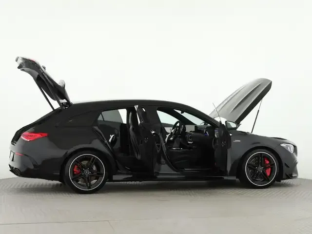 Mercedes-Benz CLA 45 AMG