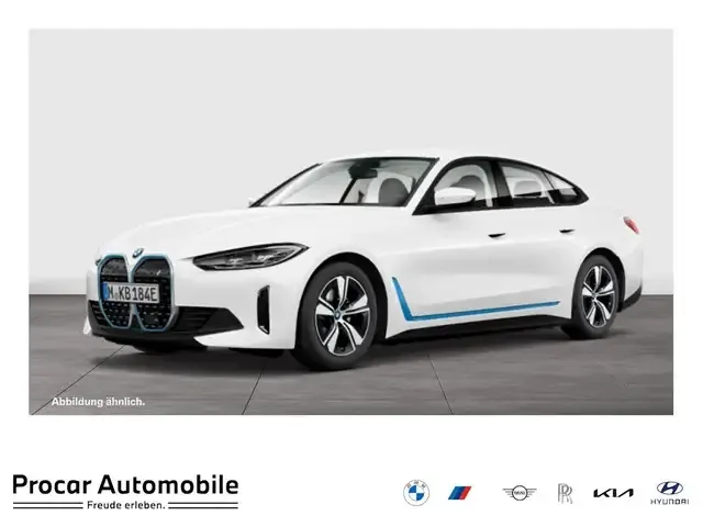 BMW i4