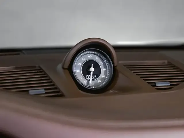 Porsche 992