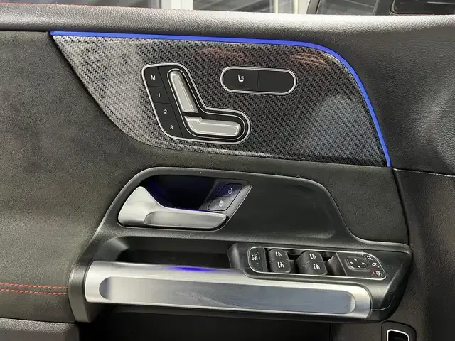 Mercedes-Benz GLB 250