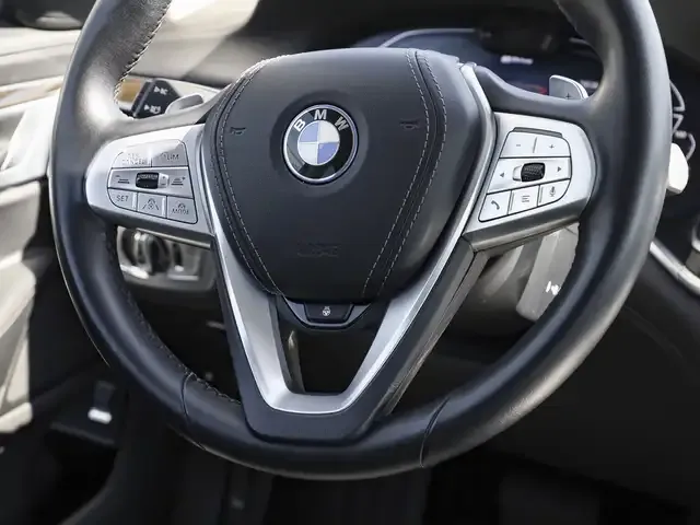 BMW 745