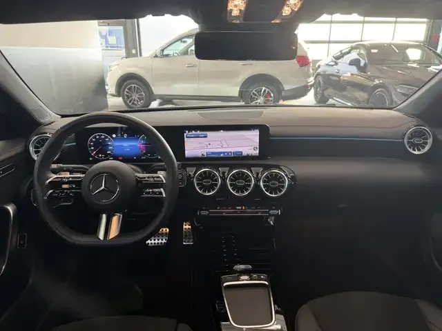 Mercedes-Benz CLA 180