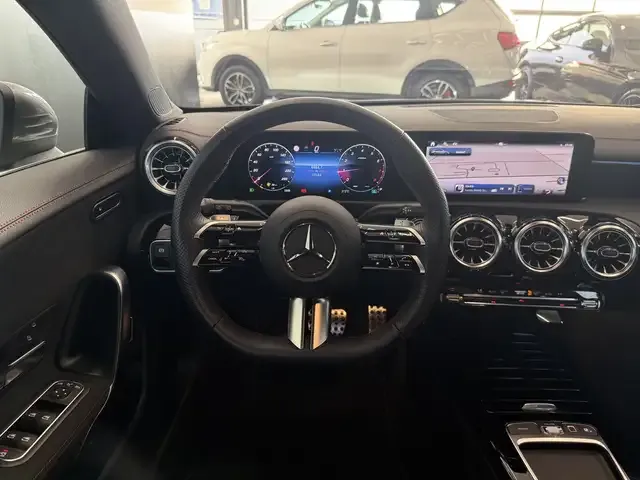 Mercedes-Benz CLA 180