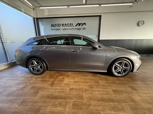 Mercedes-Benz CLA 180