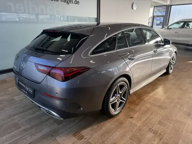 Mercedes-Benz CLA 180