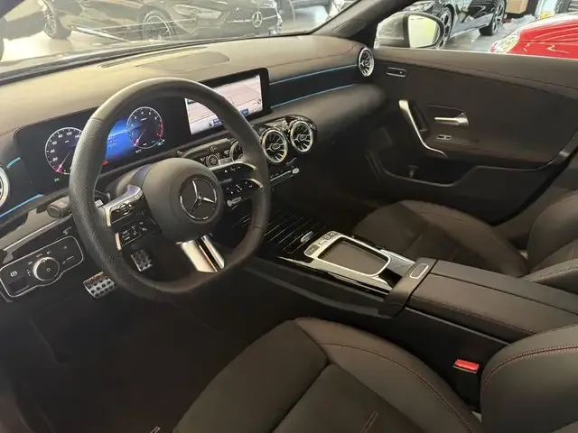 Mercedes-Benz CLA 180