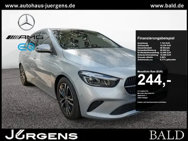Mercedes-Benz B 220