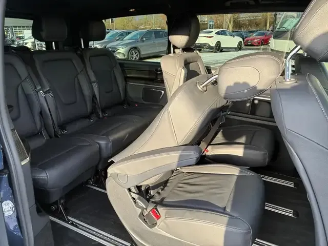 Mercedes-Benz EQV 300