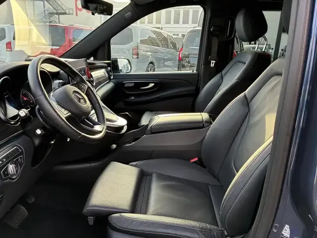 Mercedes-Benz EQV 300