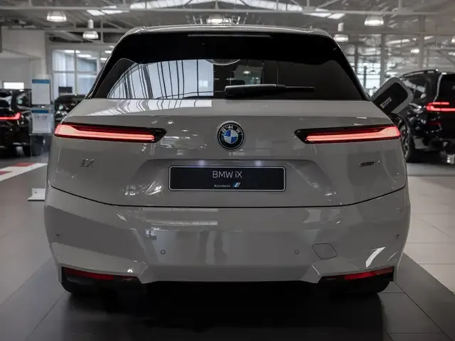 BMW iX