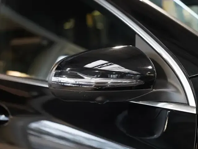 Mercedes-Benz EQA 300