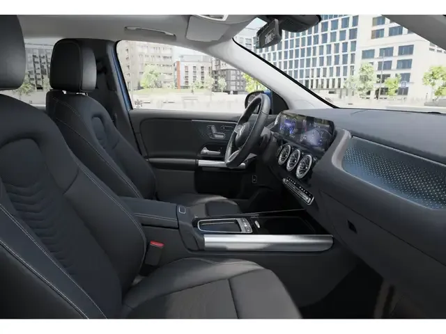 Mercedes-Benz EQA 300