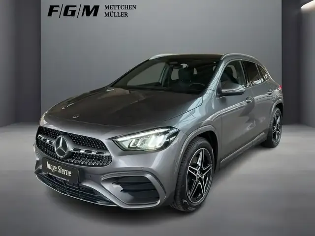 Mercedes-Benz GLA 200