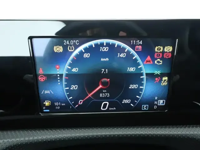 Mercedes-Benz CLA 220