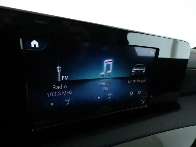 Mercedes-Benz CLA 220