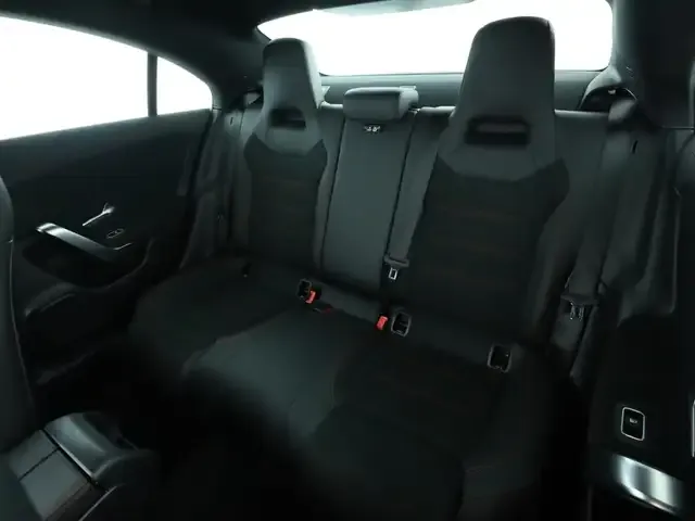 Mercedes-Benz CLA 220